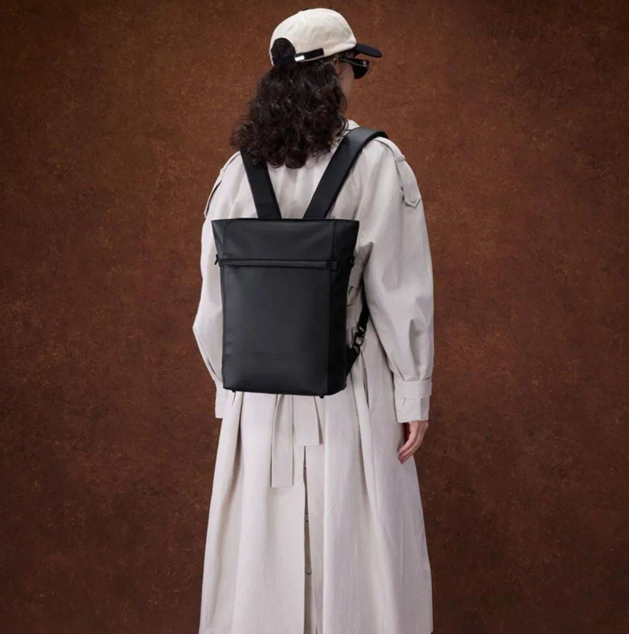 Mochila Tate 9101 Negro 13" Gaston Luga